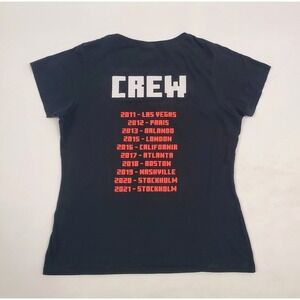 Minecraft Live Crew Women's T Shirt 2011-2021 size Large